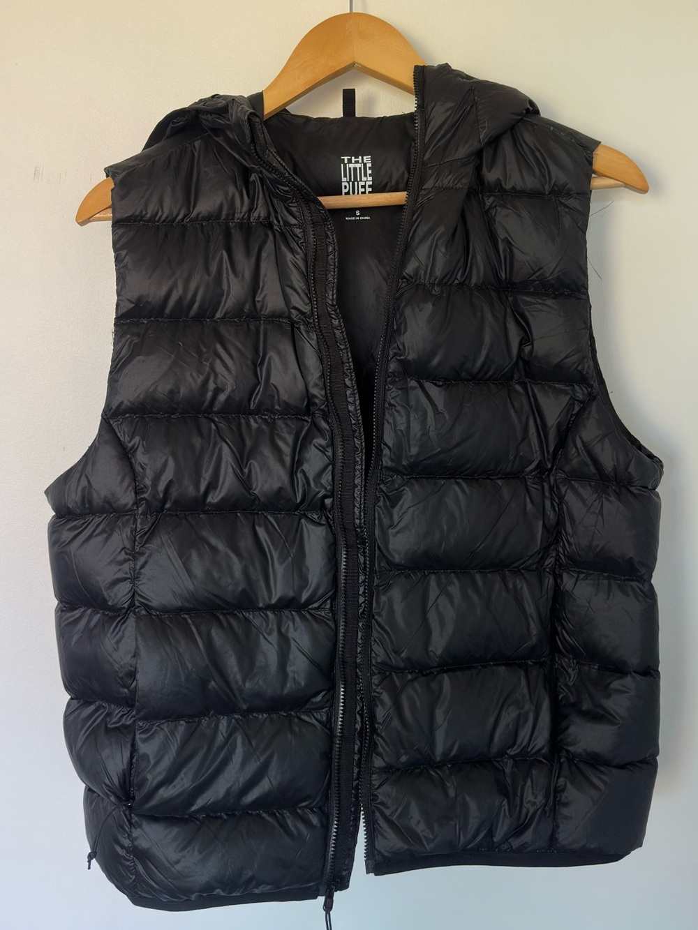TNA Little Puff Vest 🖤